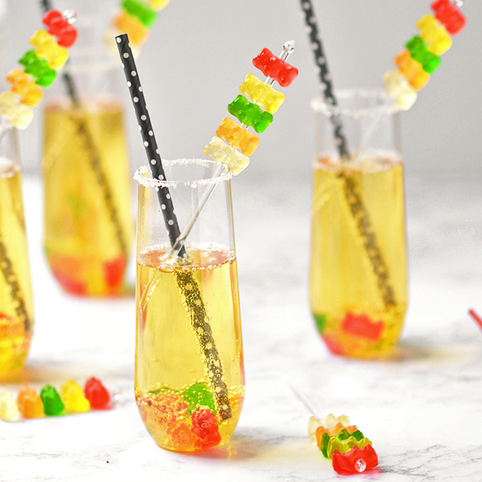 Gummy bear mocktail